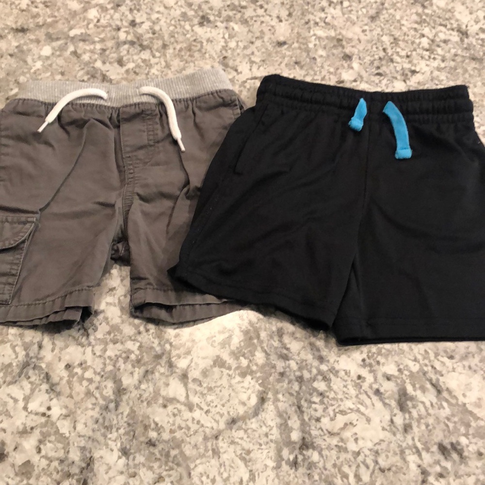 Lot of 2 Boys Shorts, 2T/3T